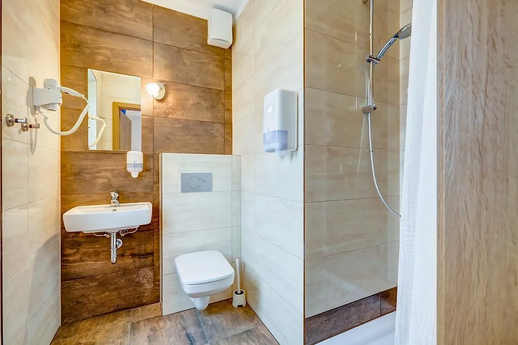 בית הארחה ורשה Smart2Stay Pod Lipami